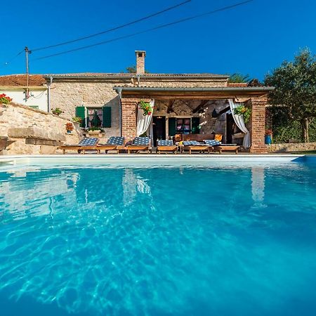 villa sisman Donji Zemunik Esterno foto
