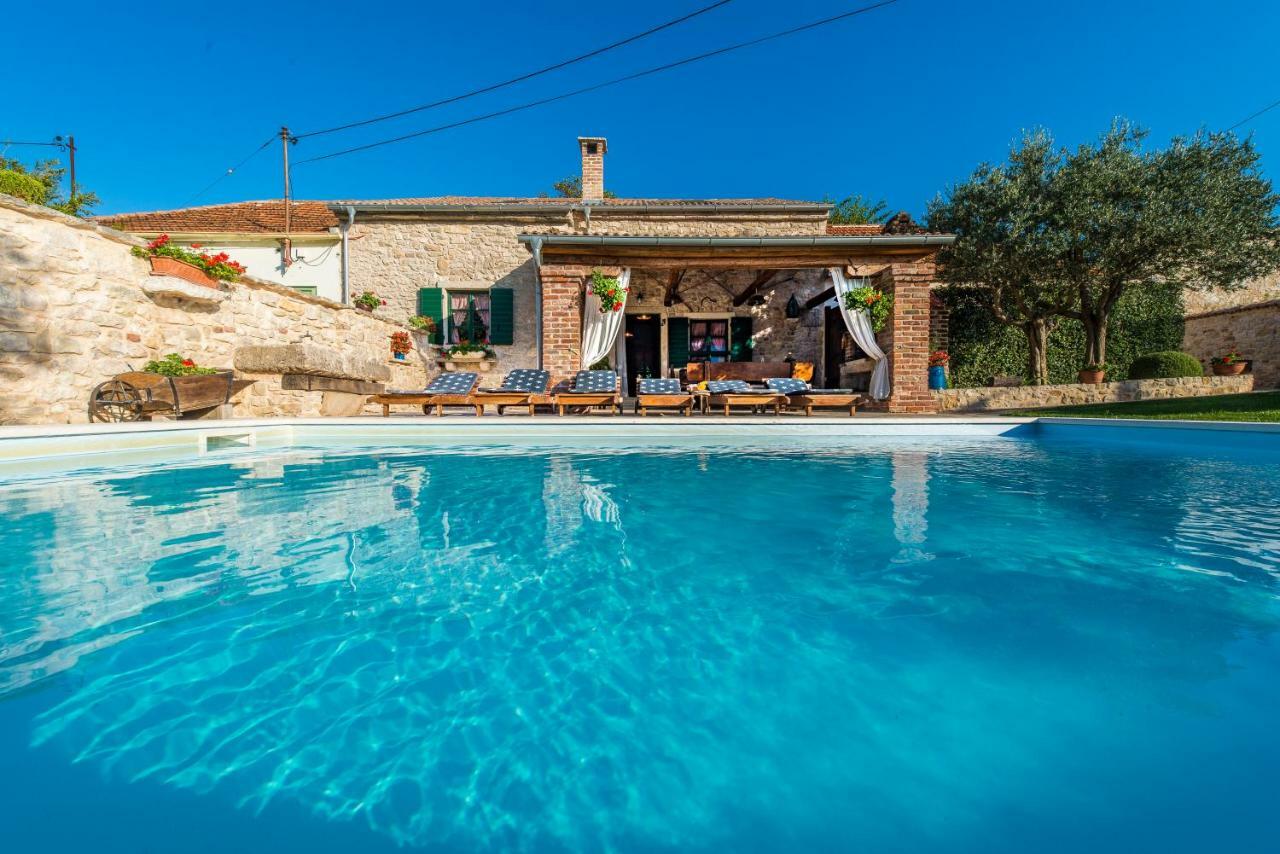 villa sisman Donji Zemunik Esterno foto