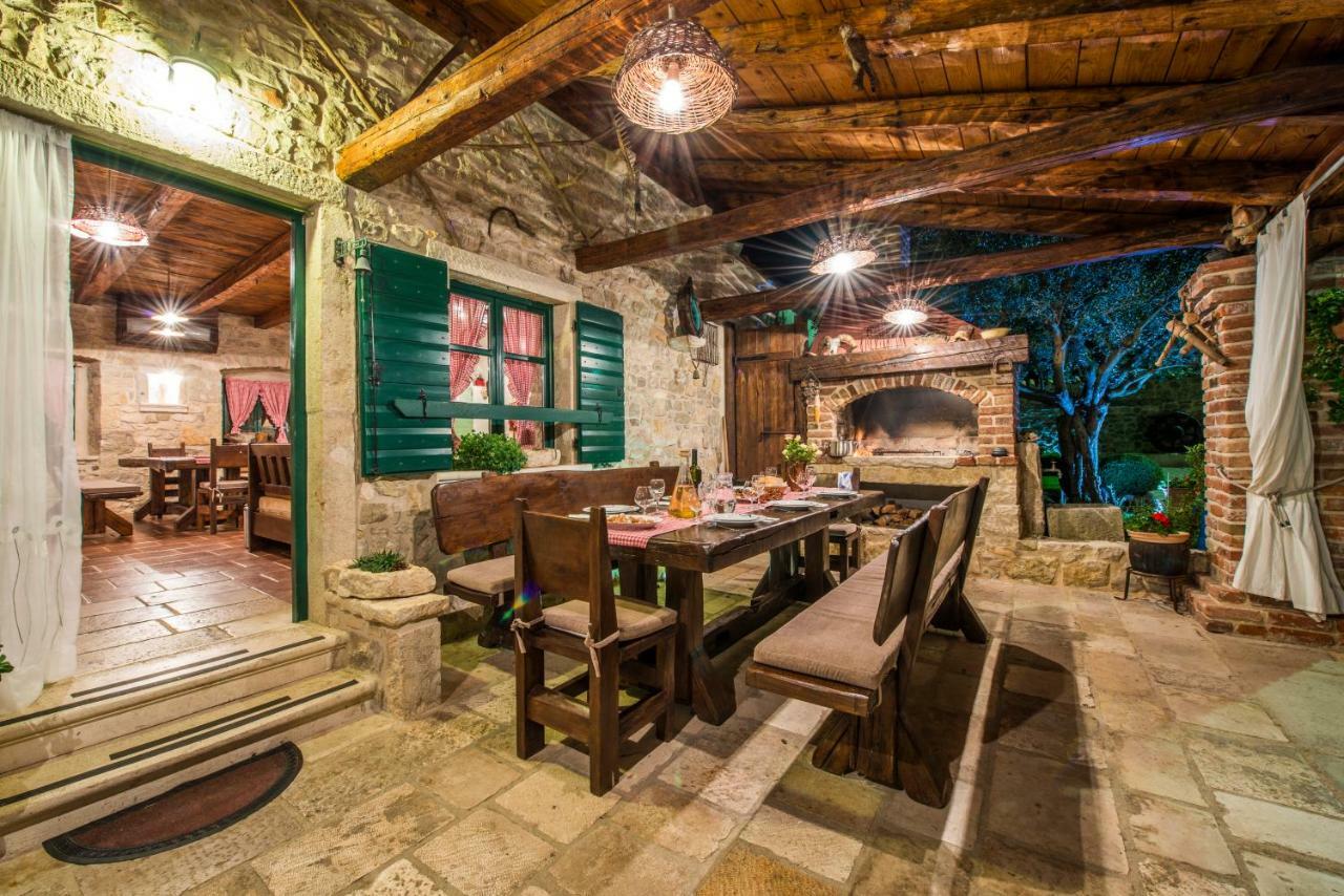 villa sisman Donji Zemunik Esterno foto